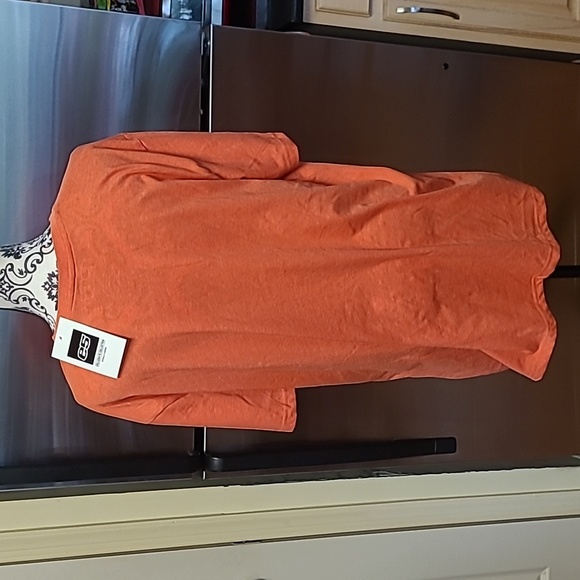 University of Virginia T-Shirt - Picture 2 of 5